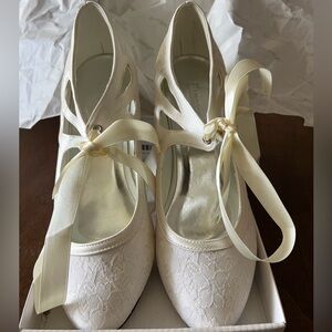 Elegant park White Bridal Shoes